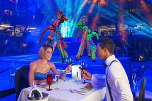 Red Circus Dinner & Show - Grand Oasis Cancun